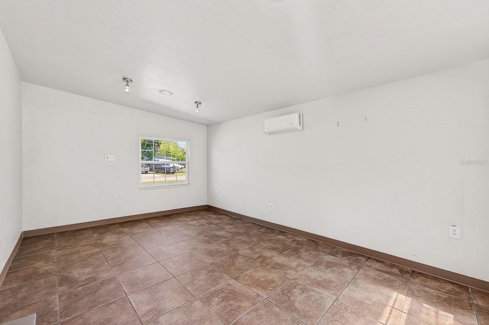 Image 17 of 24 For 3112 Kathleen Drive