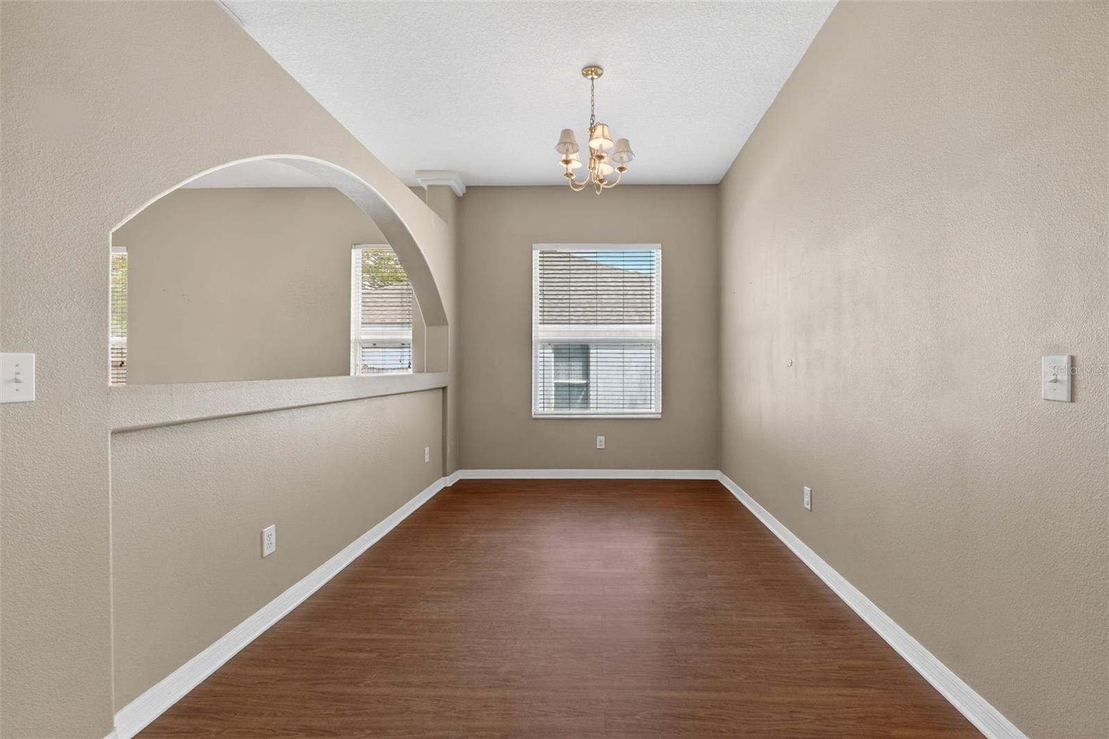 Image 13 of 58 For 801 High Pointe Circle