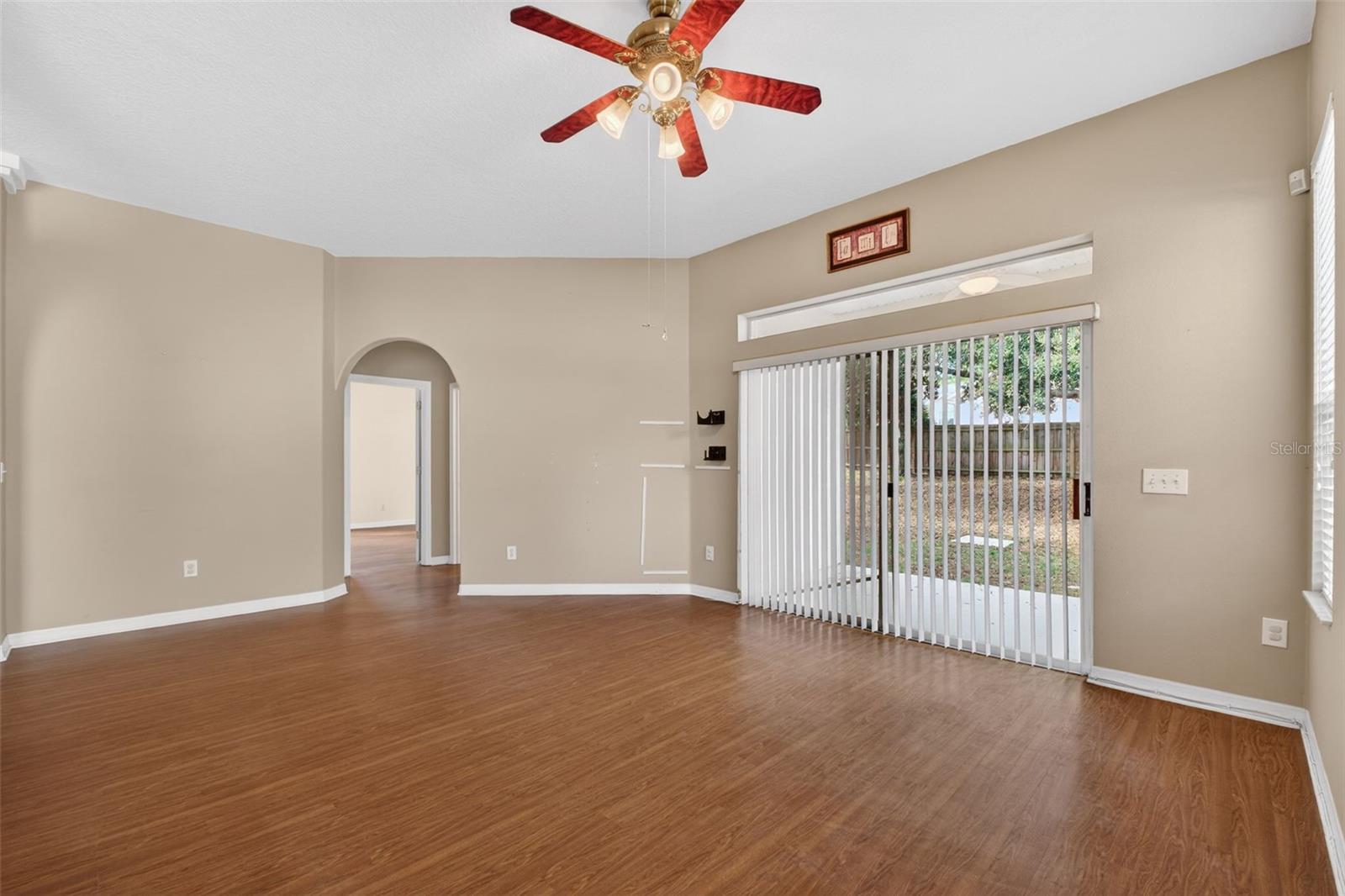 Image 18 of 58 For 801 High Pointe Circle