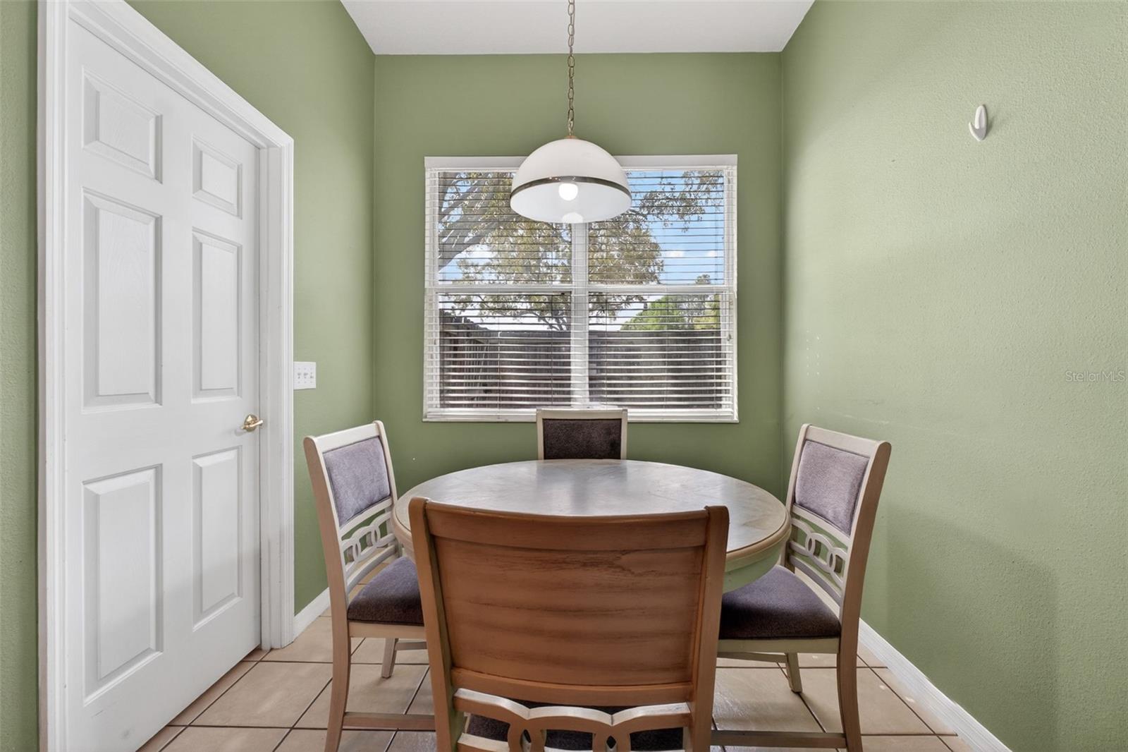 Image 26 of 58 For 801 High Pointe Circle