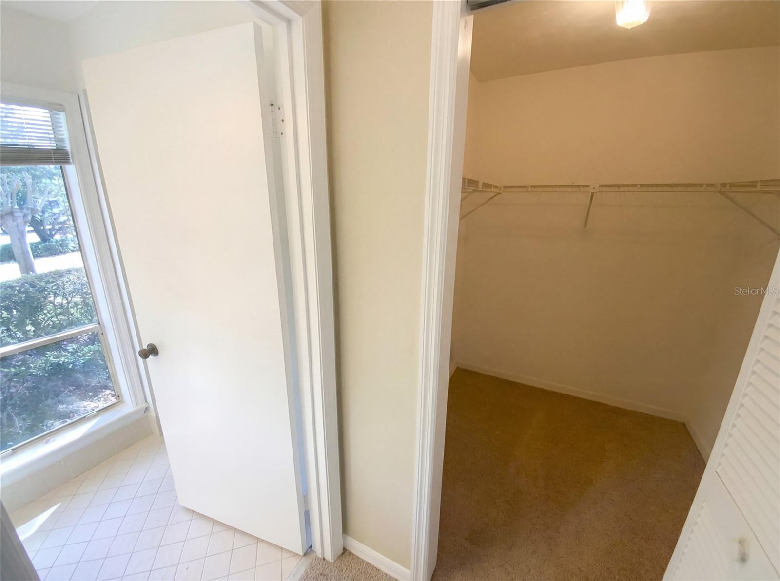 Image 14 of 26 For 1610 Dalary Point