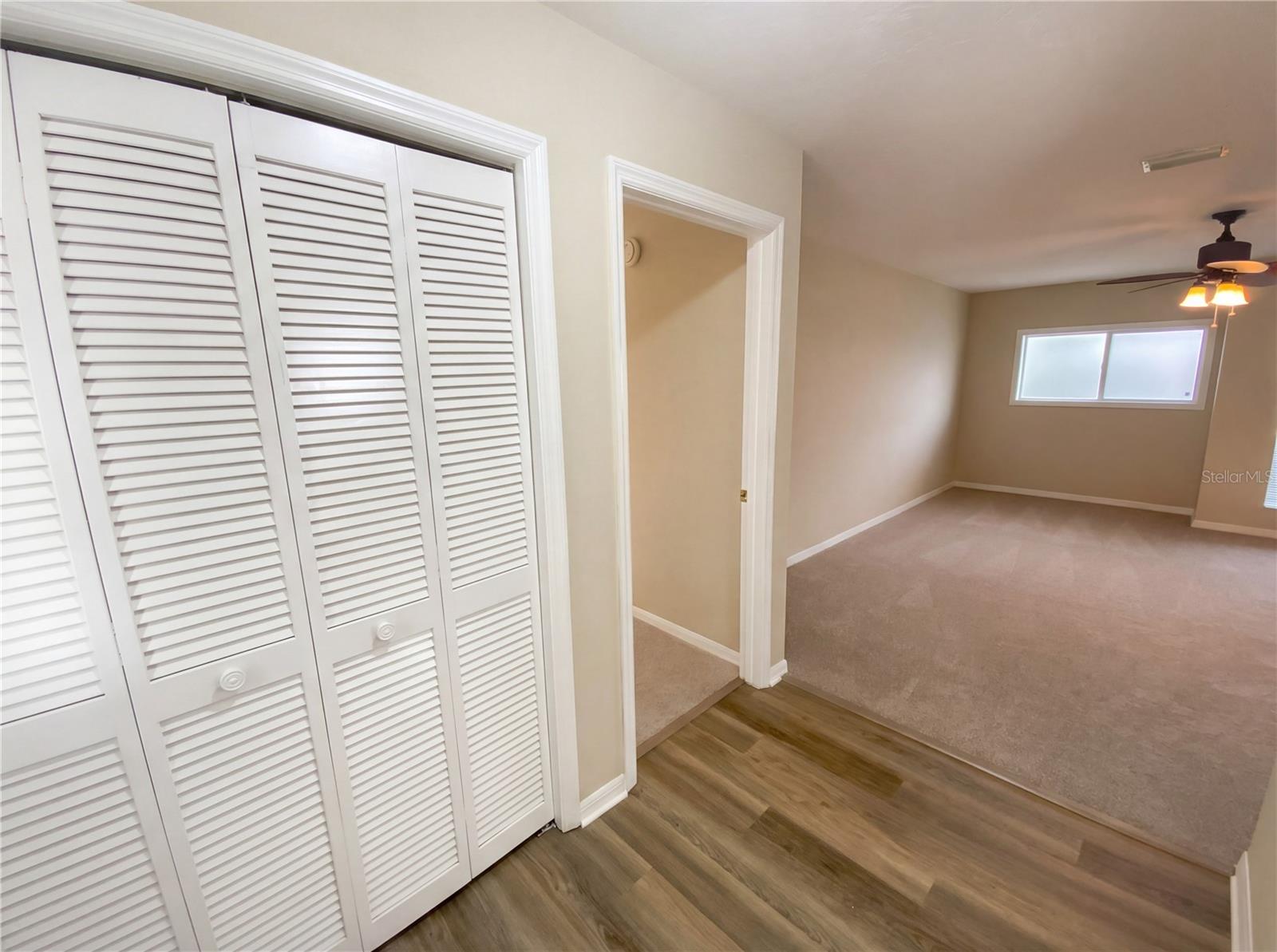 Image 16 of 26 For 1610 Dalary Point