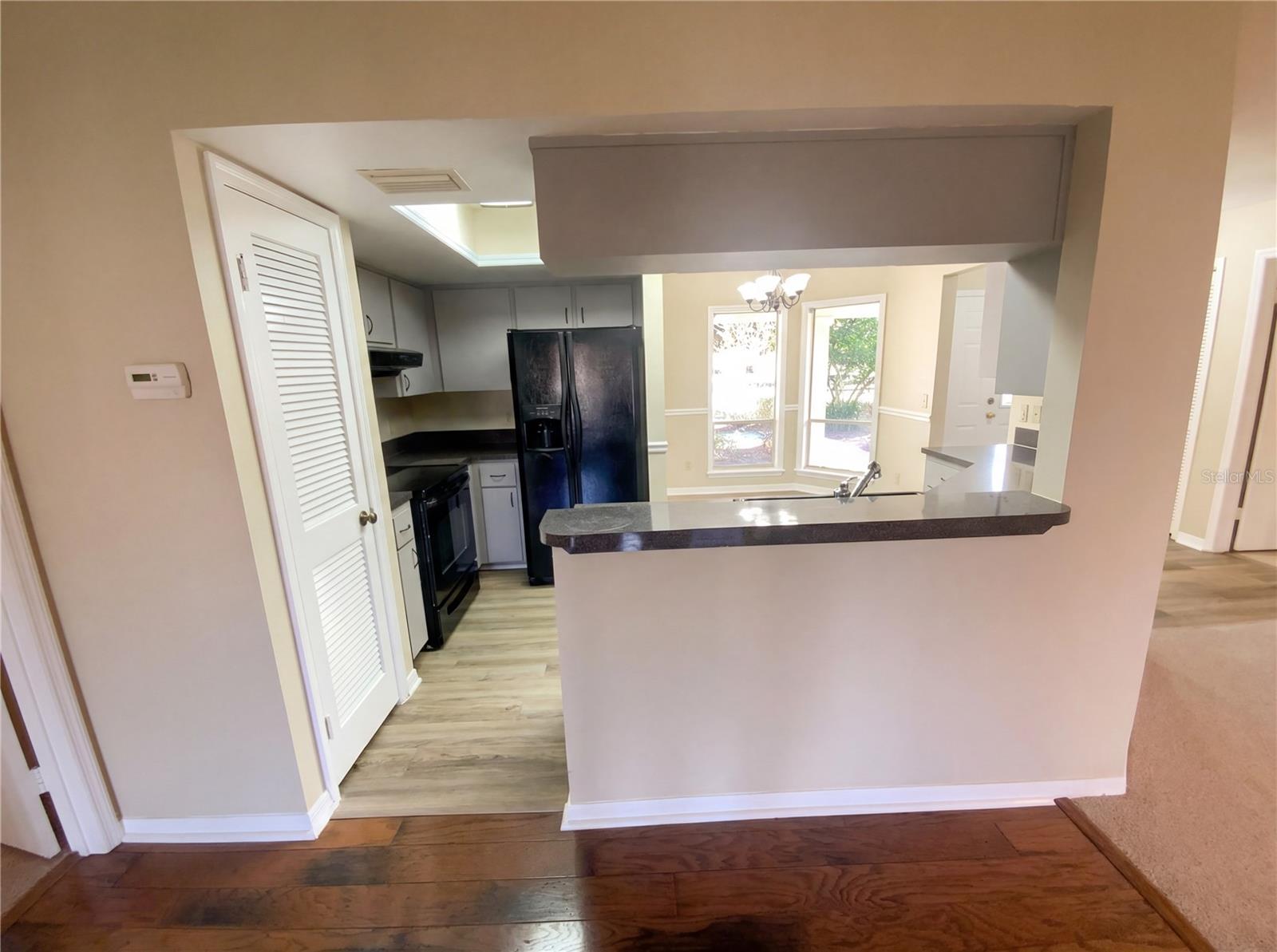 Image 22 of 26 For 1610 Dalary Point