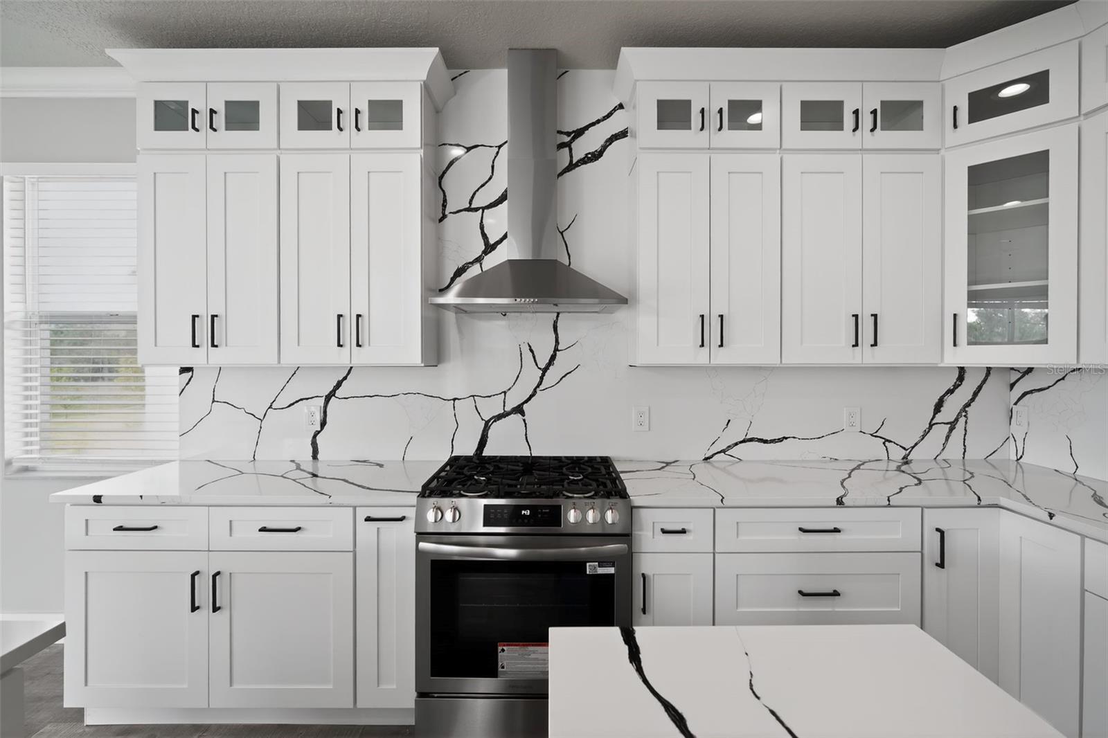 Image 13 of 34 For 20054 Nob Oak Avenue