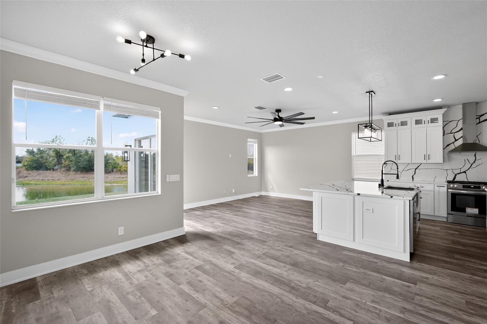 Image 16 of 34 For 20054 Nob Oak Avenue