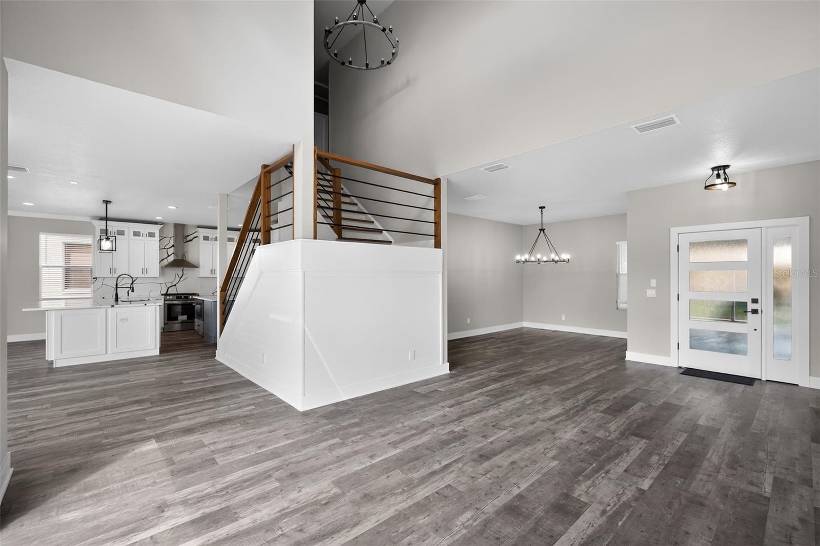 Image 7 of 34 For 20054 Nob Oak Avenue