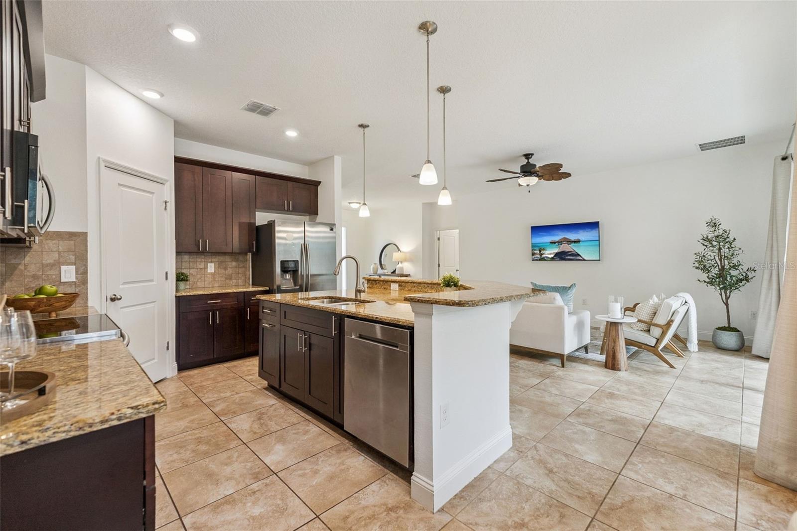 Image 19 of 50 For 1717 17th Lane