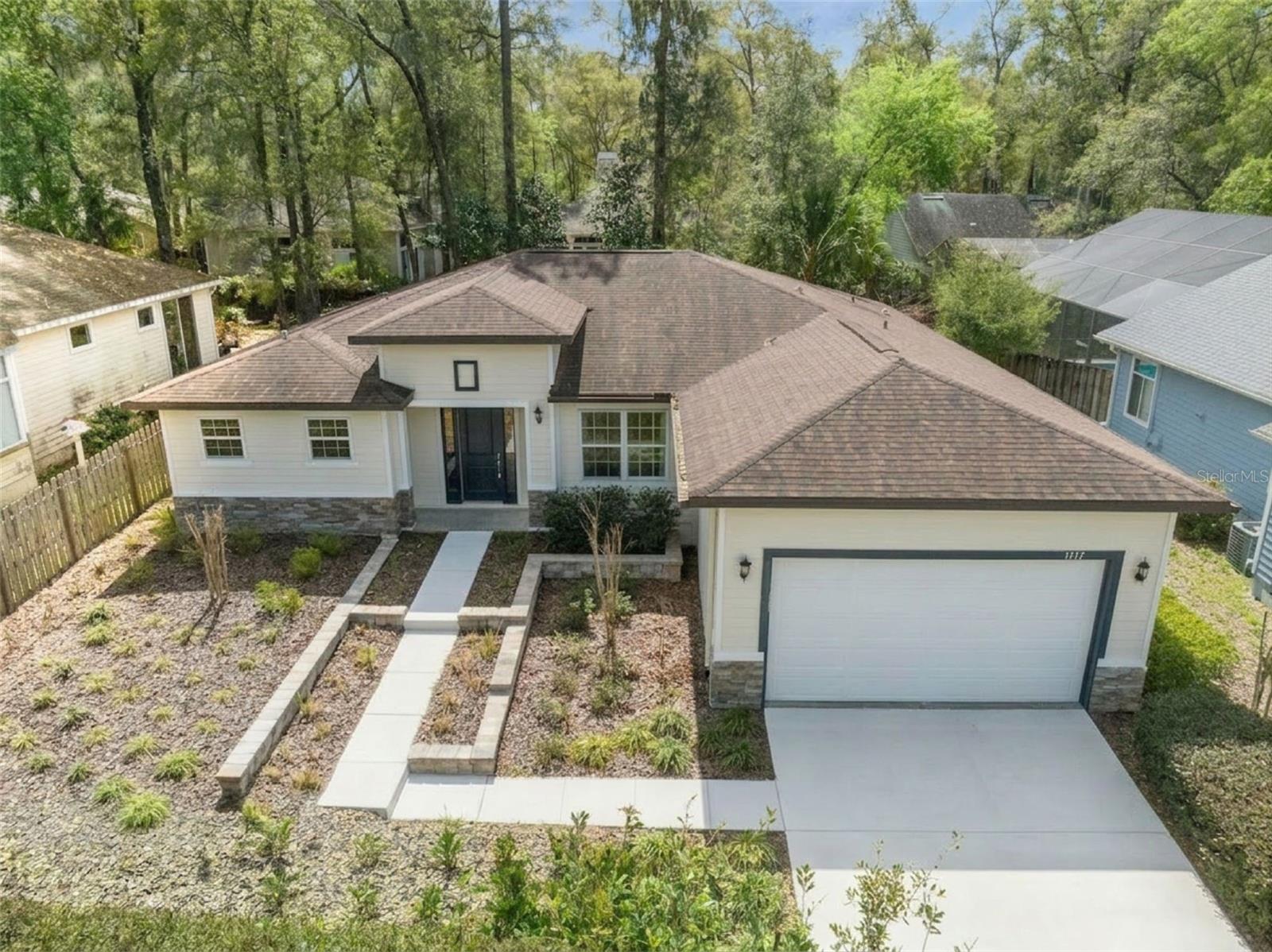 Image 3 of 50 For 1717 17th Lane