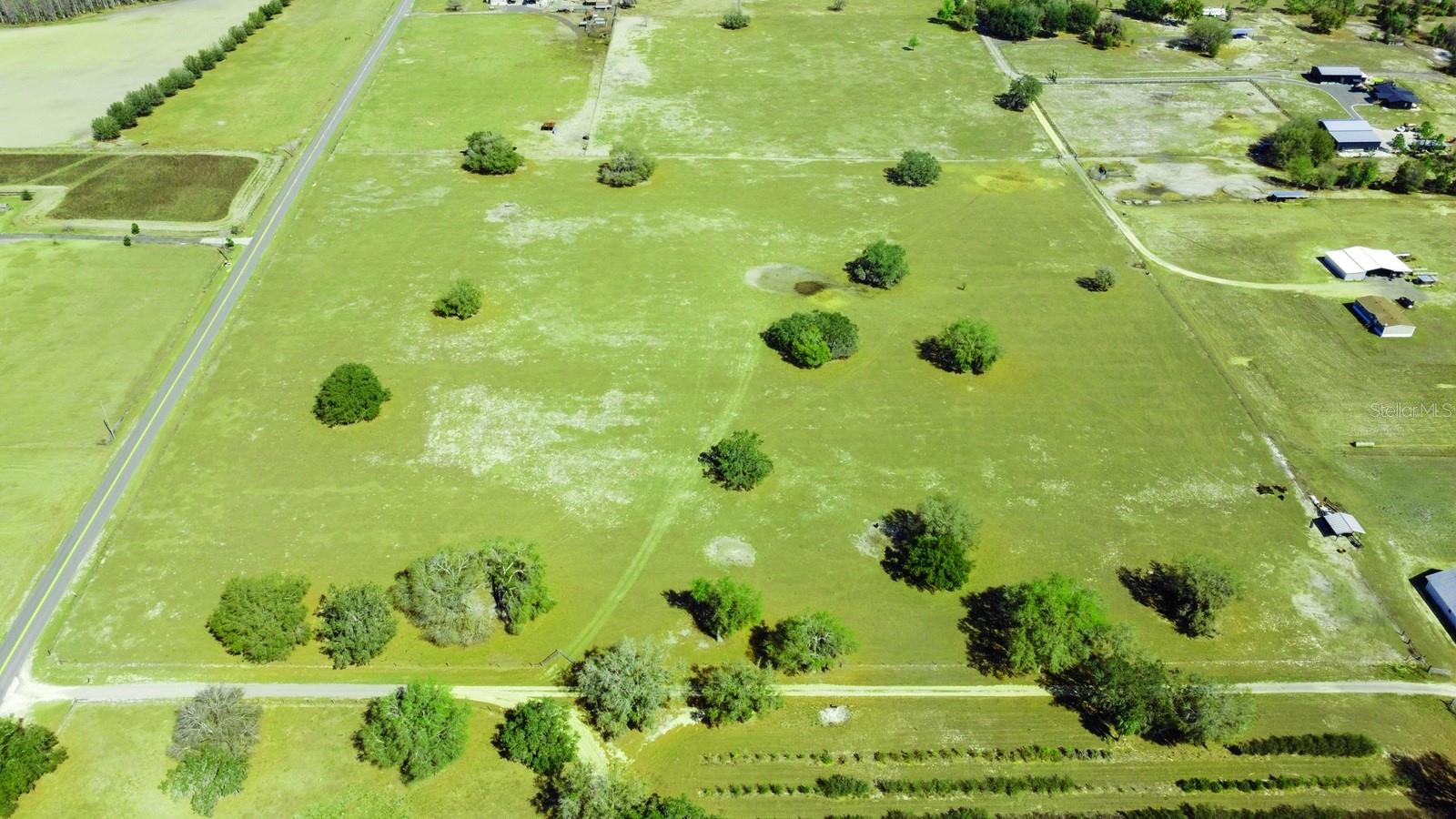 Image 15 of 49 For Bay Lake Road