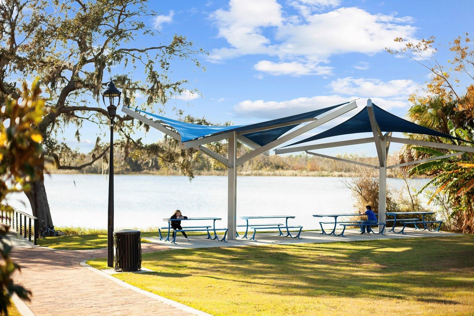 Image 23 of 49 For Bay Lake Road