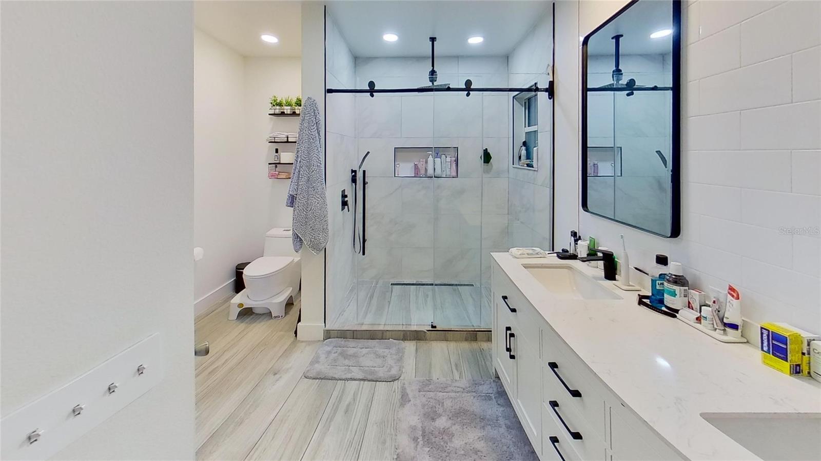 Image 18 of 22 For 107 Sandpebble Place