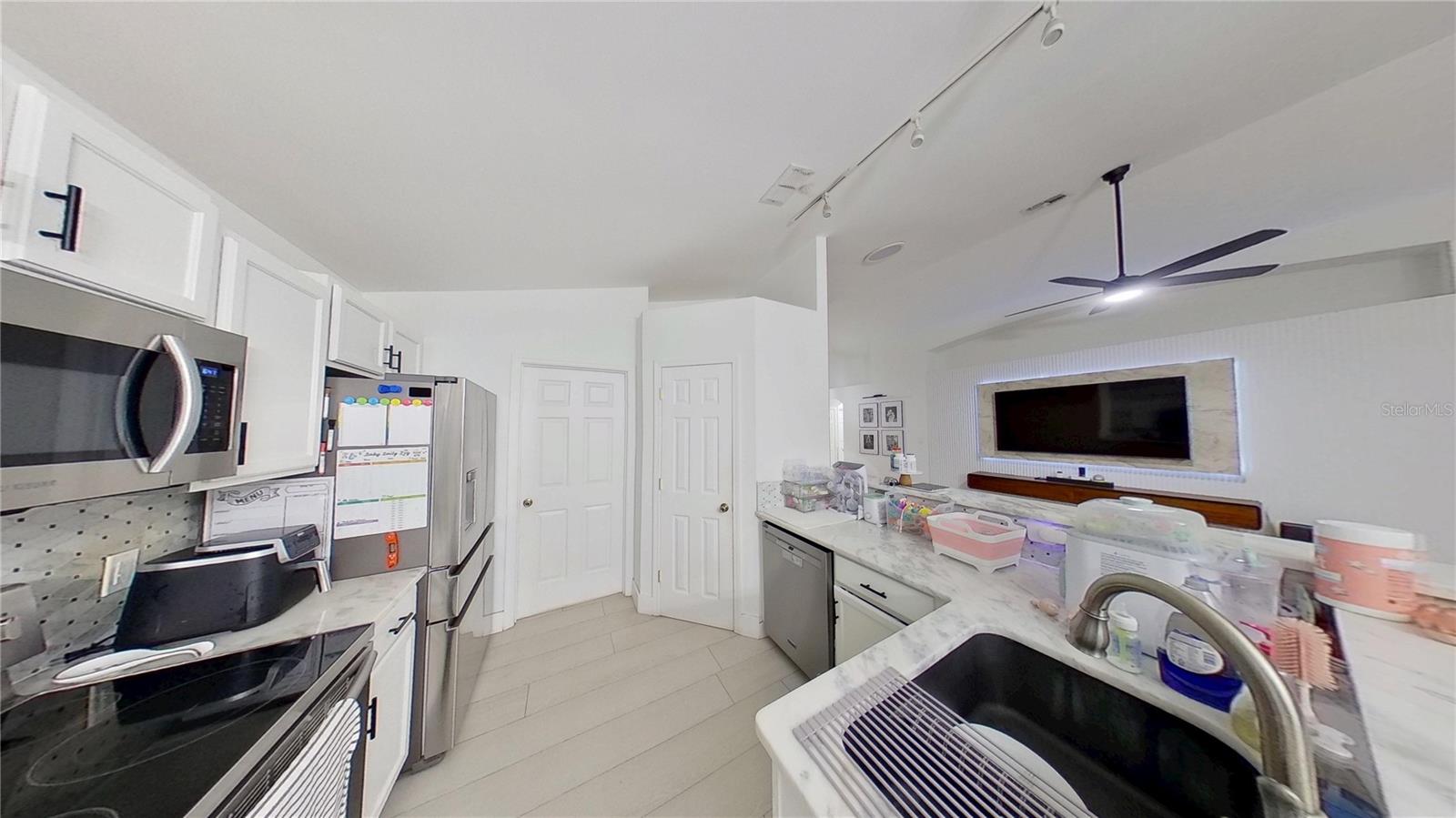 Image 9 of 22 For 107 Sandpebble Place