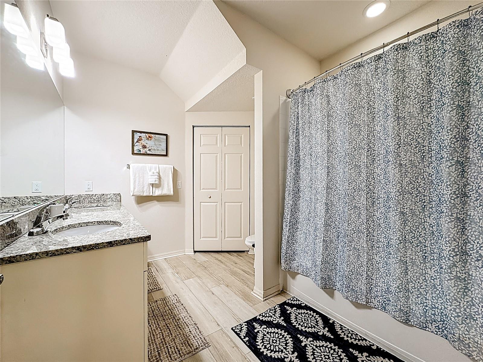 Image 24 of 37 For 8986 Shine Drive