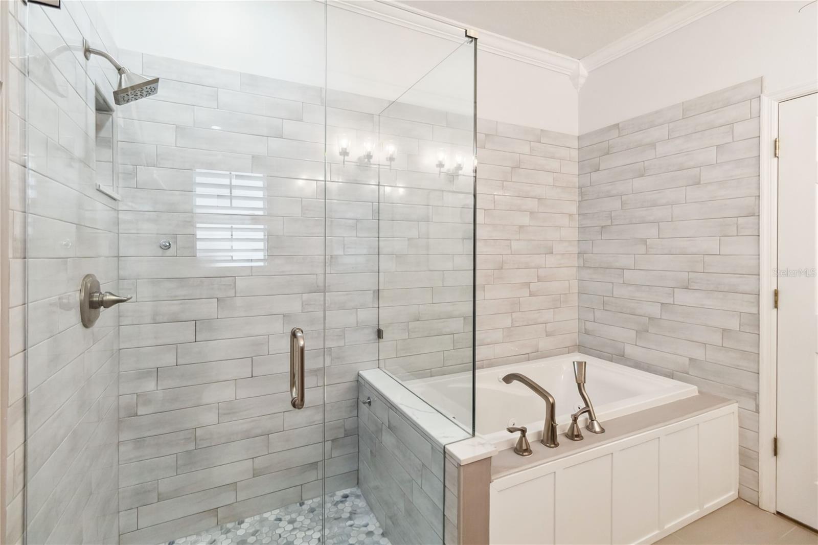 Image 11 of 32 For 9686 Cypress Pine Street