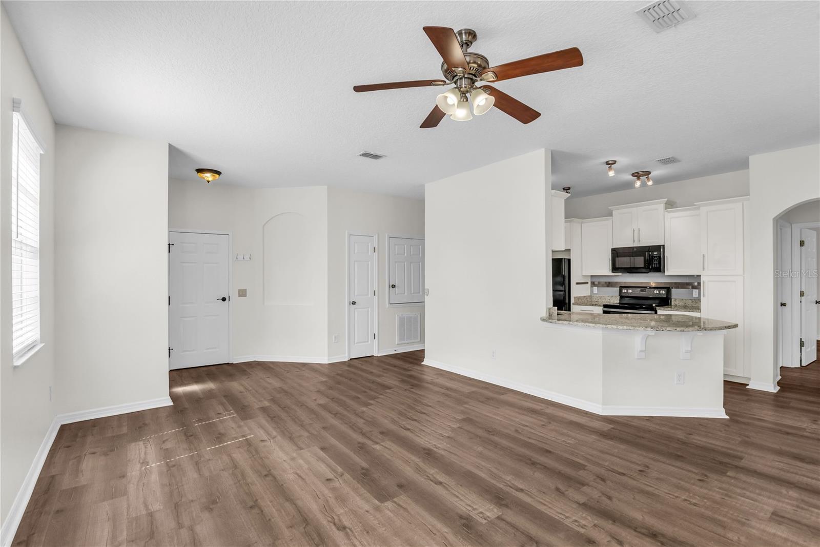 Image 10 of 39 For 3699 Oakdale Circle 105