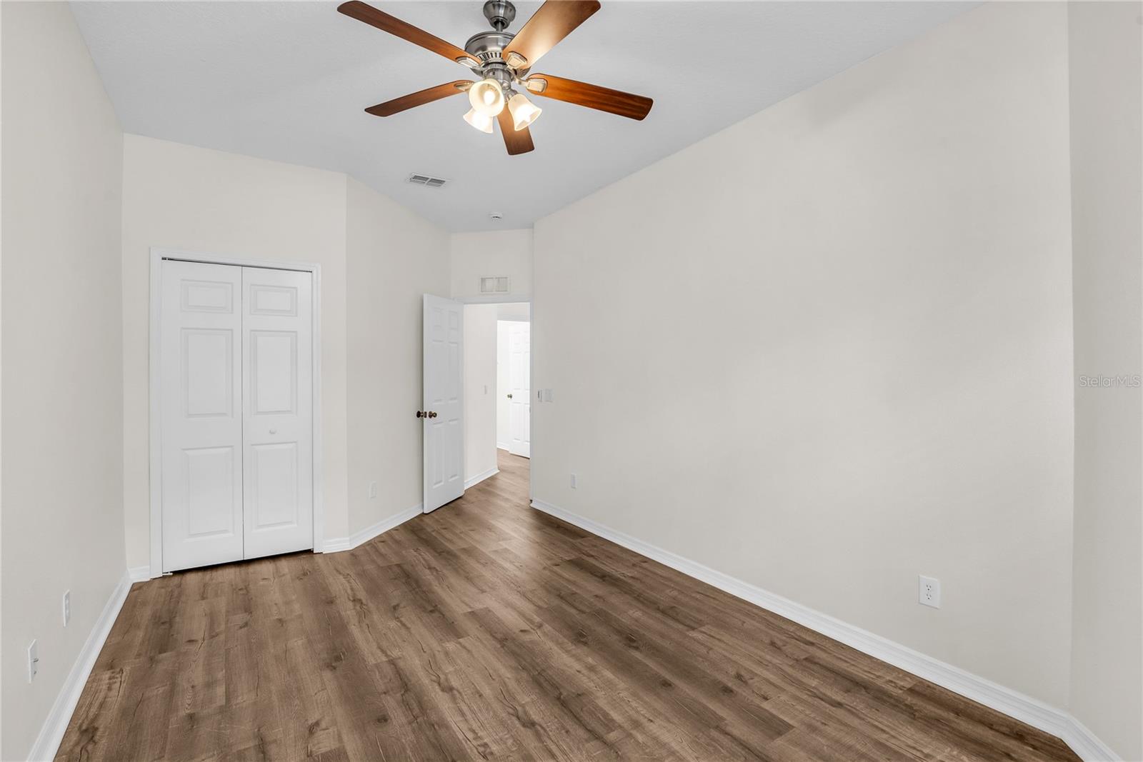 Image 18 of 39 For 3699 Oakdale Circle 105