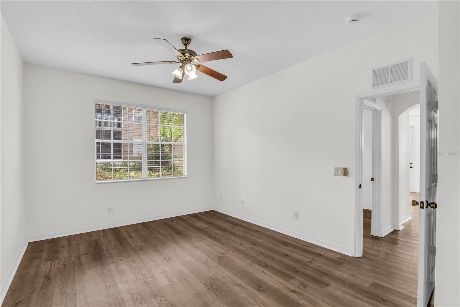 Image 19 of 39 For 3699 Oakdale Circle 105