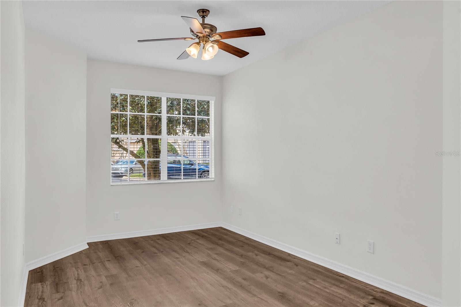 Image 20 of 39 For 3699 Oakdale Circle 105