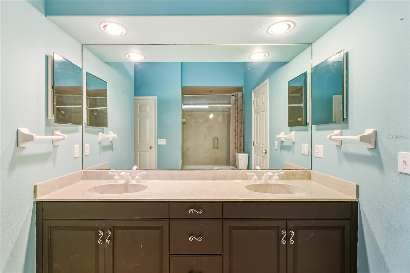 Image 18 of 58 For 4549 Helena Drive