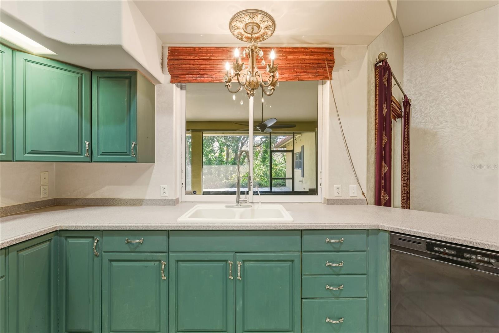 Image 29 of 58 For 4549 Helena Drive