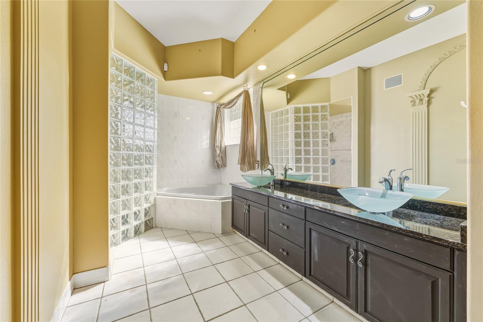 Image 47 of 58 For 4549 Helena Drive