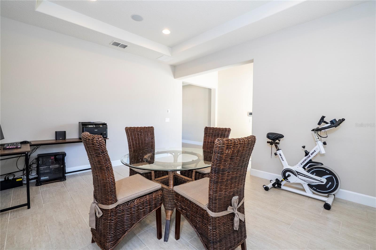 Image 33 of 100 For 9442 Royal Estates Boulevard