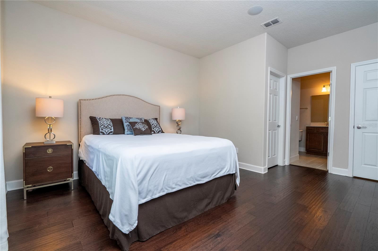 Image 71 of 100 For 9442 Royal Estates Boulevard