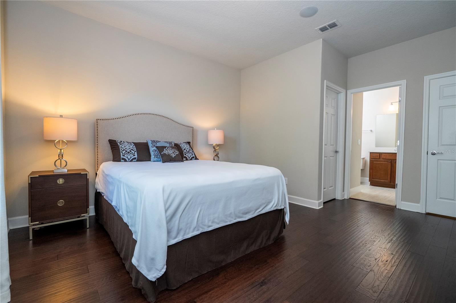 Image 72 of 100 For 9442 Royal Estates Boulevard