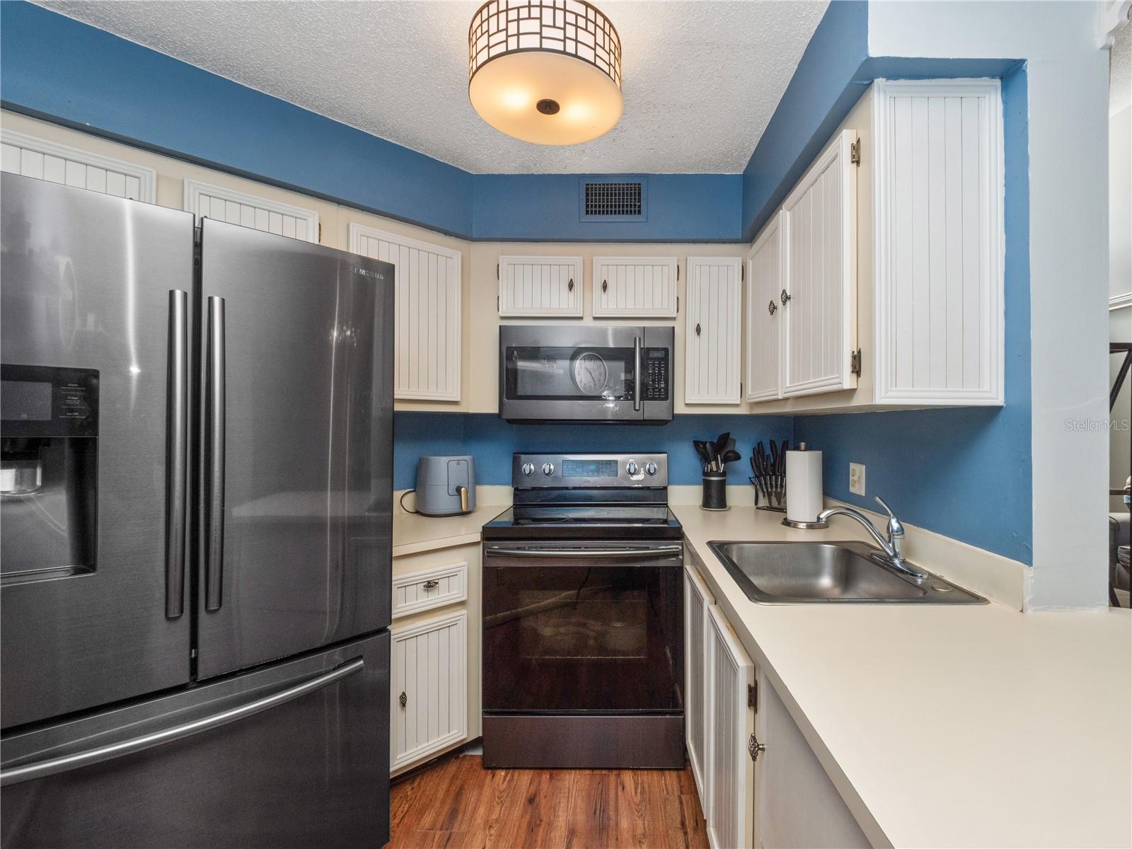 Image 9 of 22 For 3974 Atrium Drive U 3