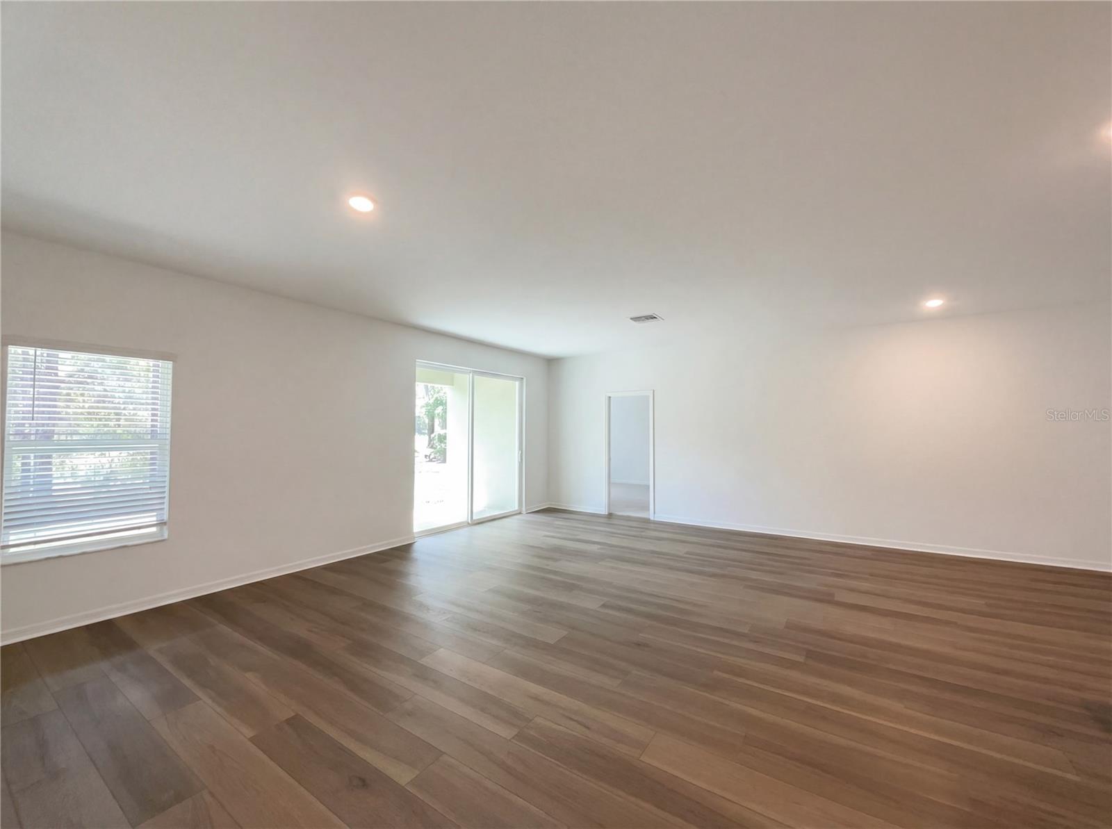 Image 3 of 23 For 8355 197th Court