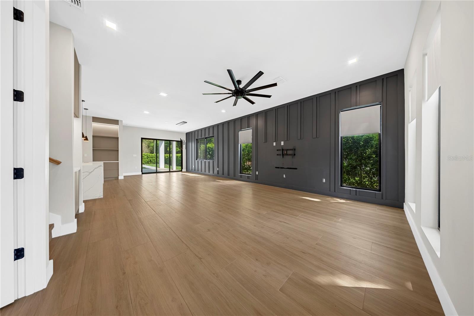 Image 4 of 54 For 1937 Marks Street