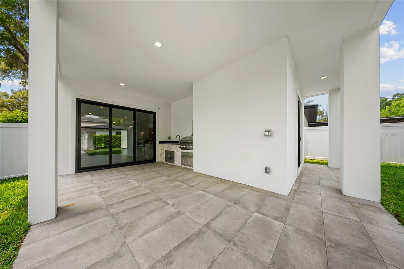 Image 47 of 54 For 1937 Marks Street