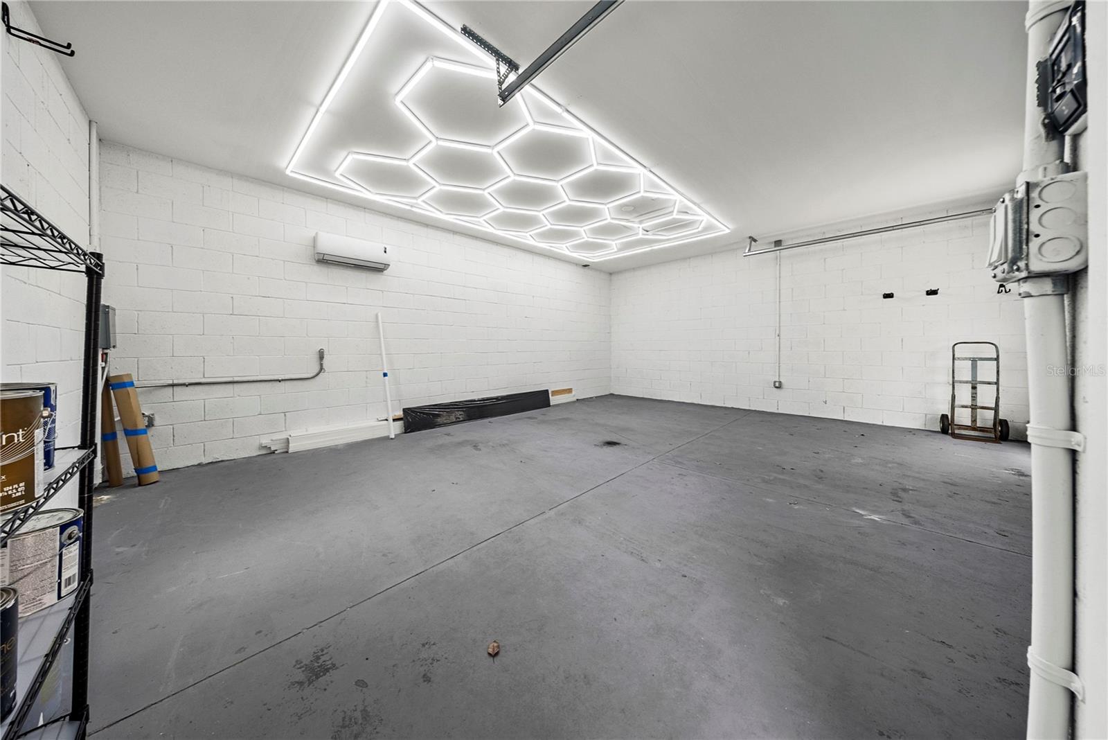 Image 51 of 54 For 1937 Marks Street