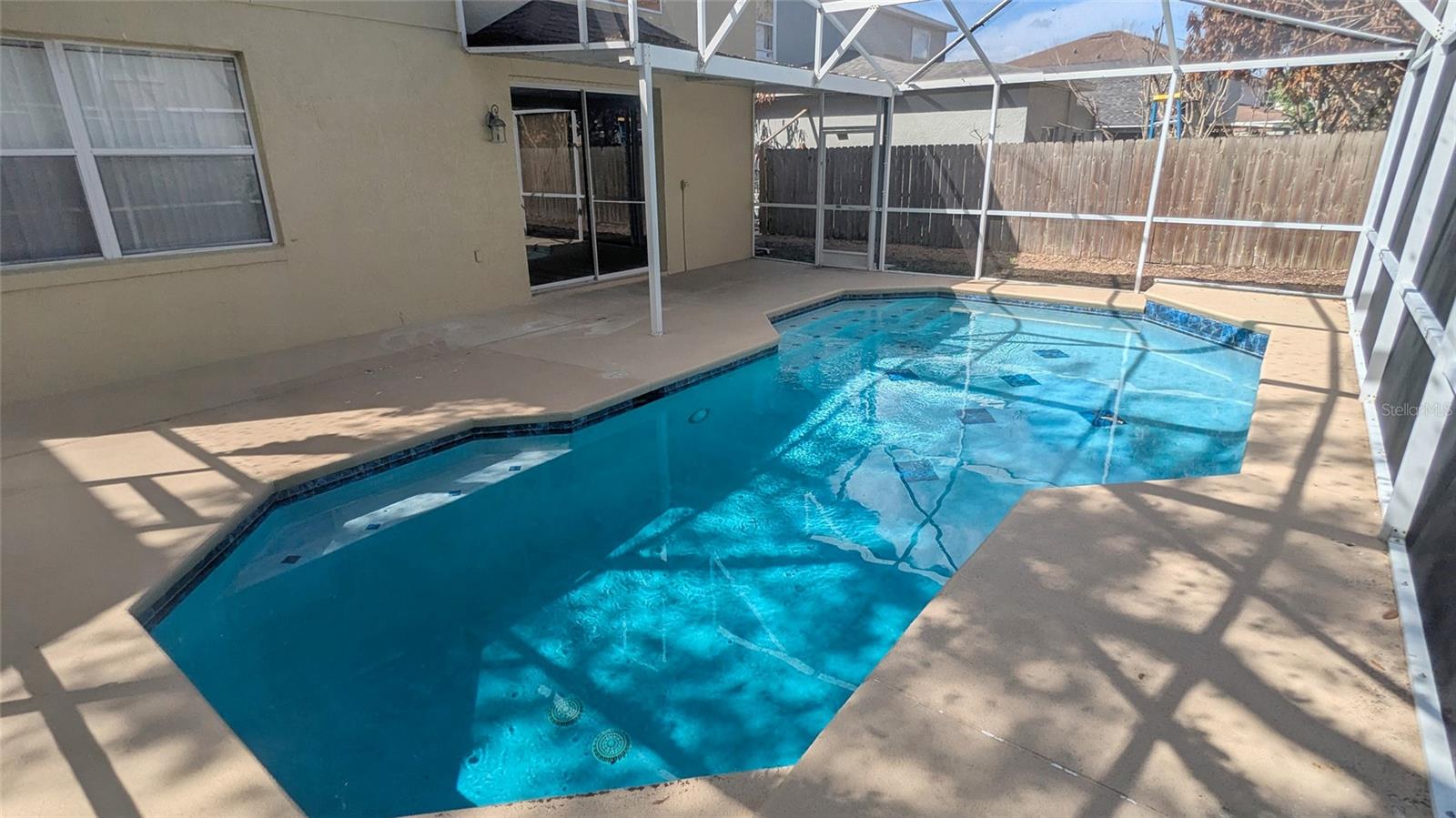 Image 4 of 22 For 433 Eastbridge Drive