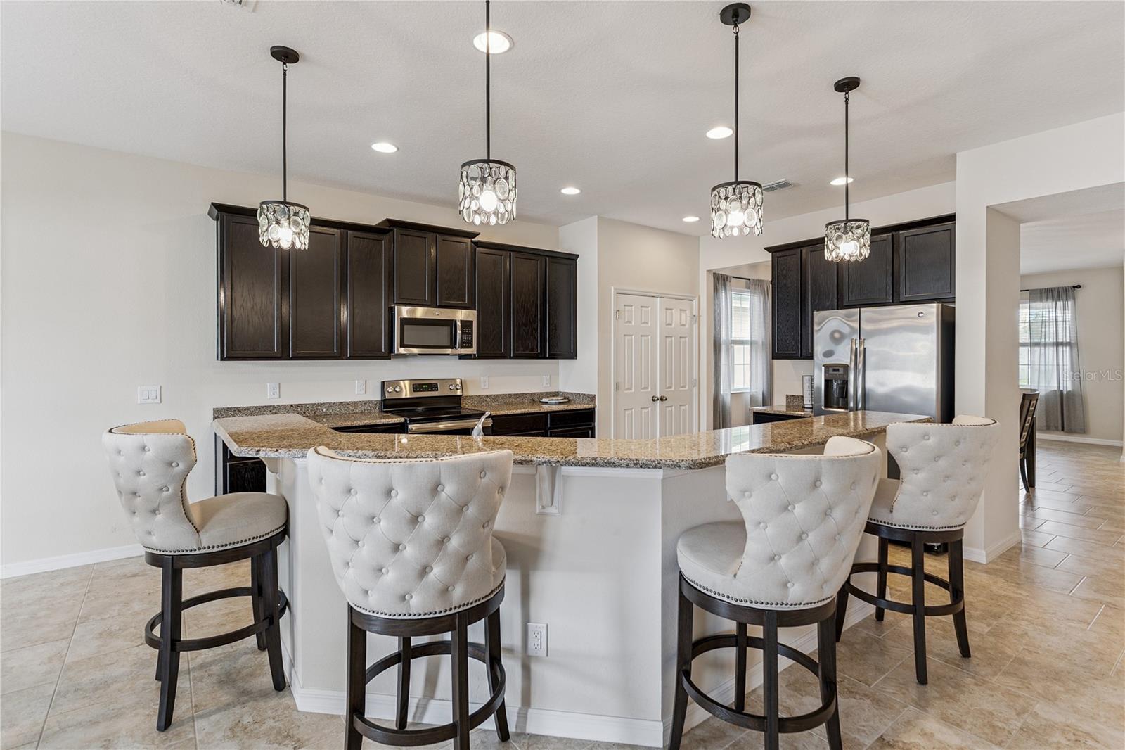 Image 10 of 35 For 4633 Baymoor Drive