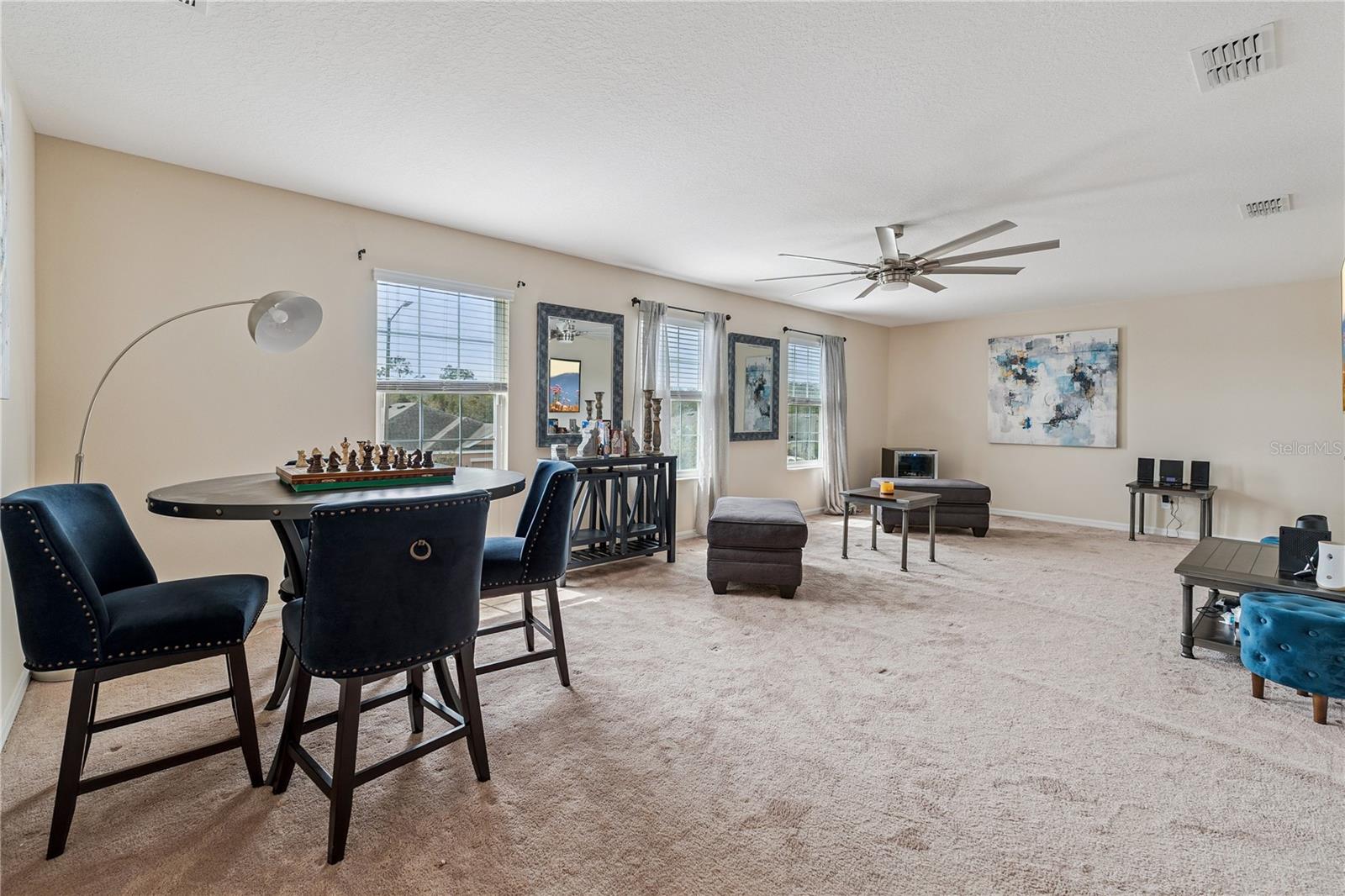 Image 13 of 35 For 4633 Baymoor Drive