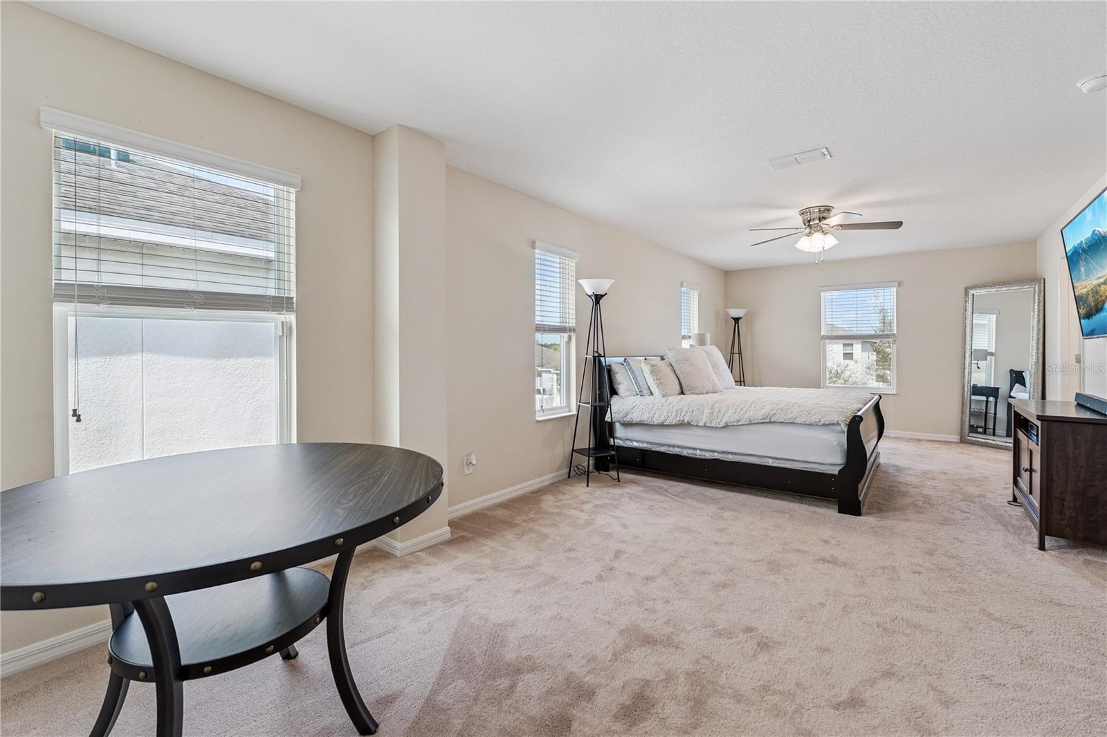 Image 14 of 35 For 4633 Baymoor Drive