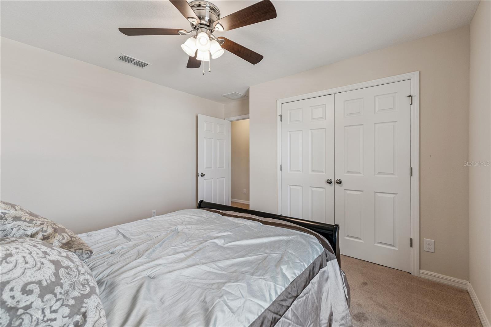 Image 21 of 35 For 4633 Baymoor Drive