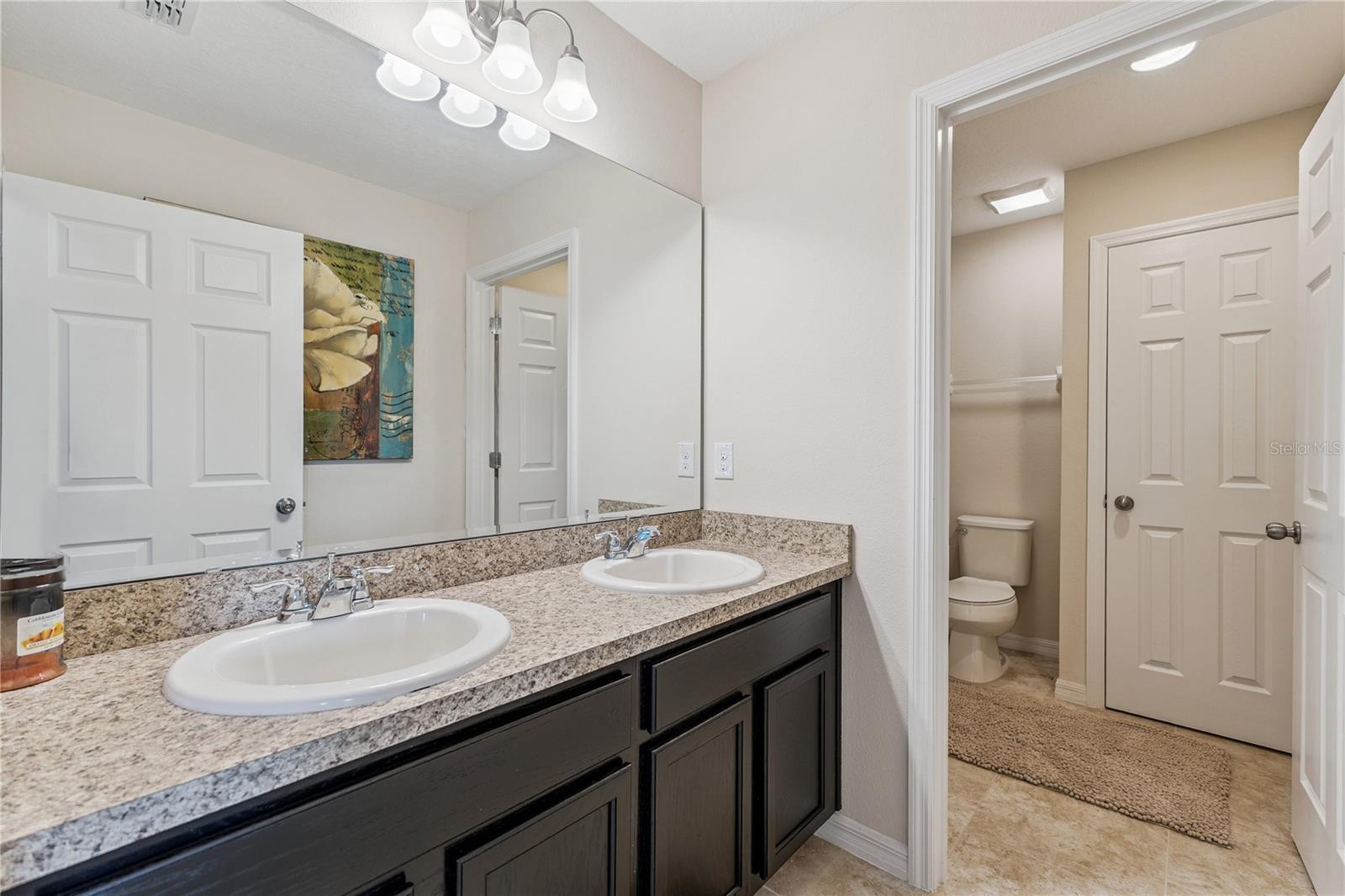 Image 27 of 35 For 4633 Baymoor Drive