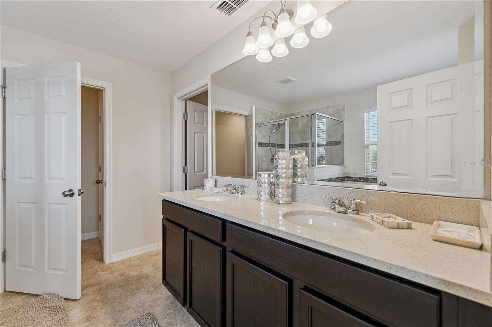 Image 28 of 35 For 4633 Baymoor Drive