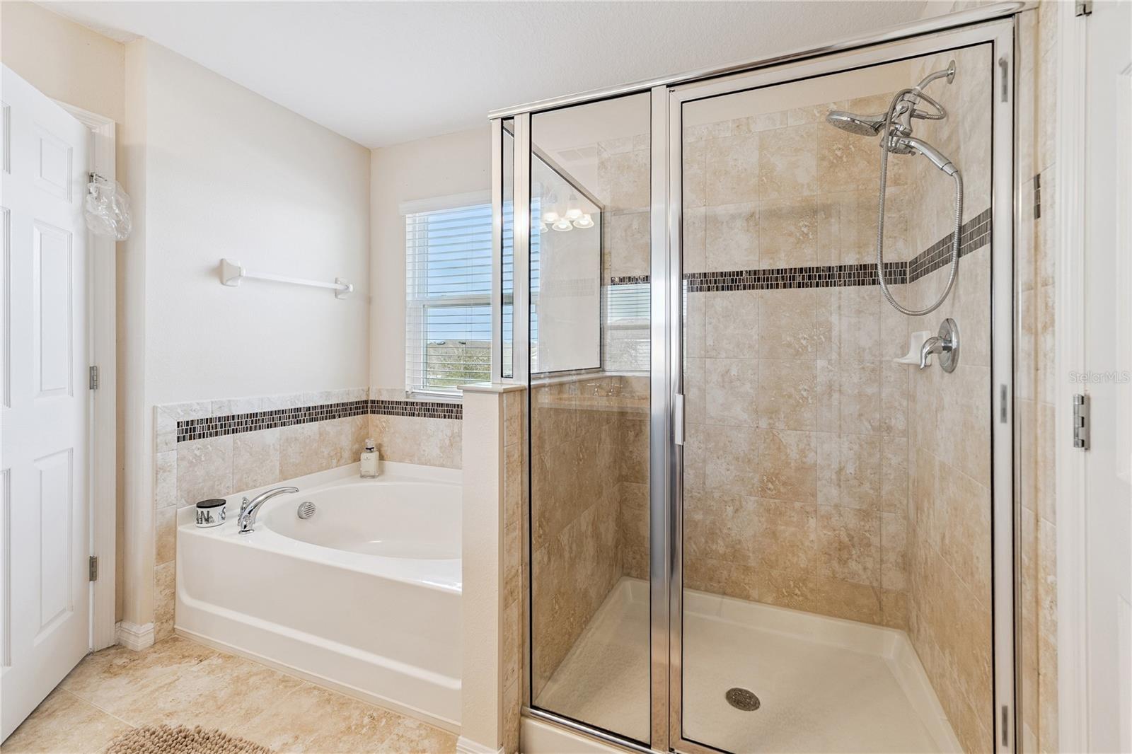 Image 30 of 35 For 4633 Baymoor Drive