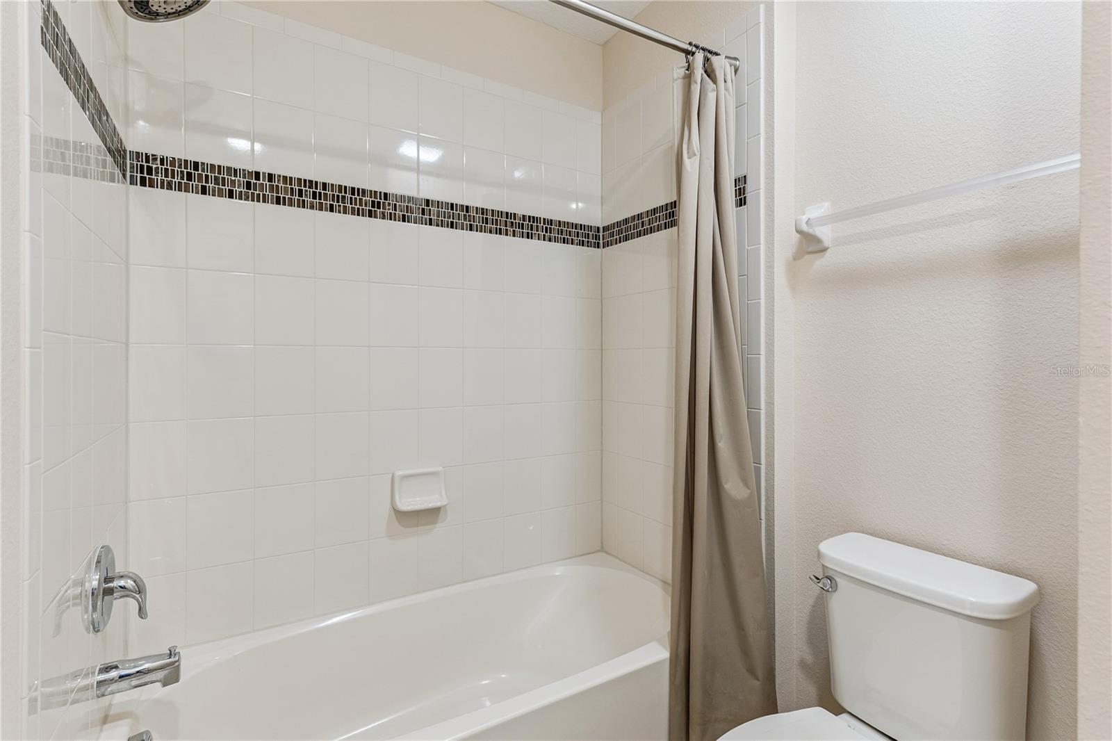 Image 31 of 35 For 4633 Baymoor Drive