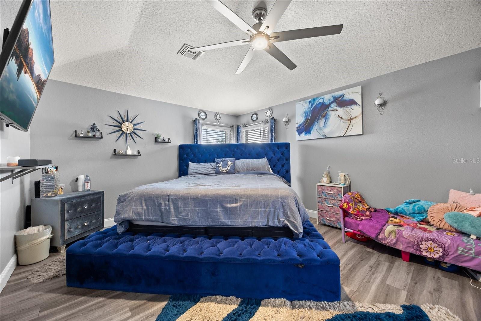 Image 18 of 34 For 2863 Boating Boulevard