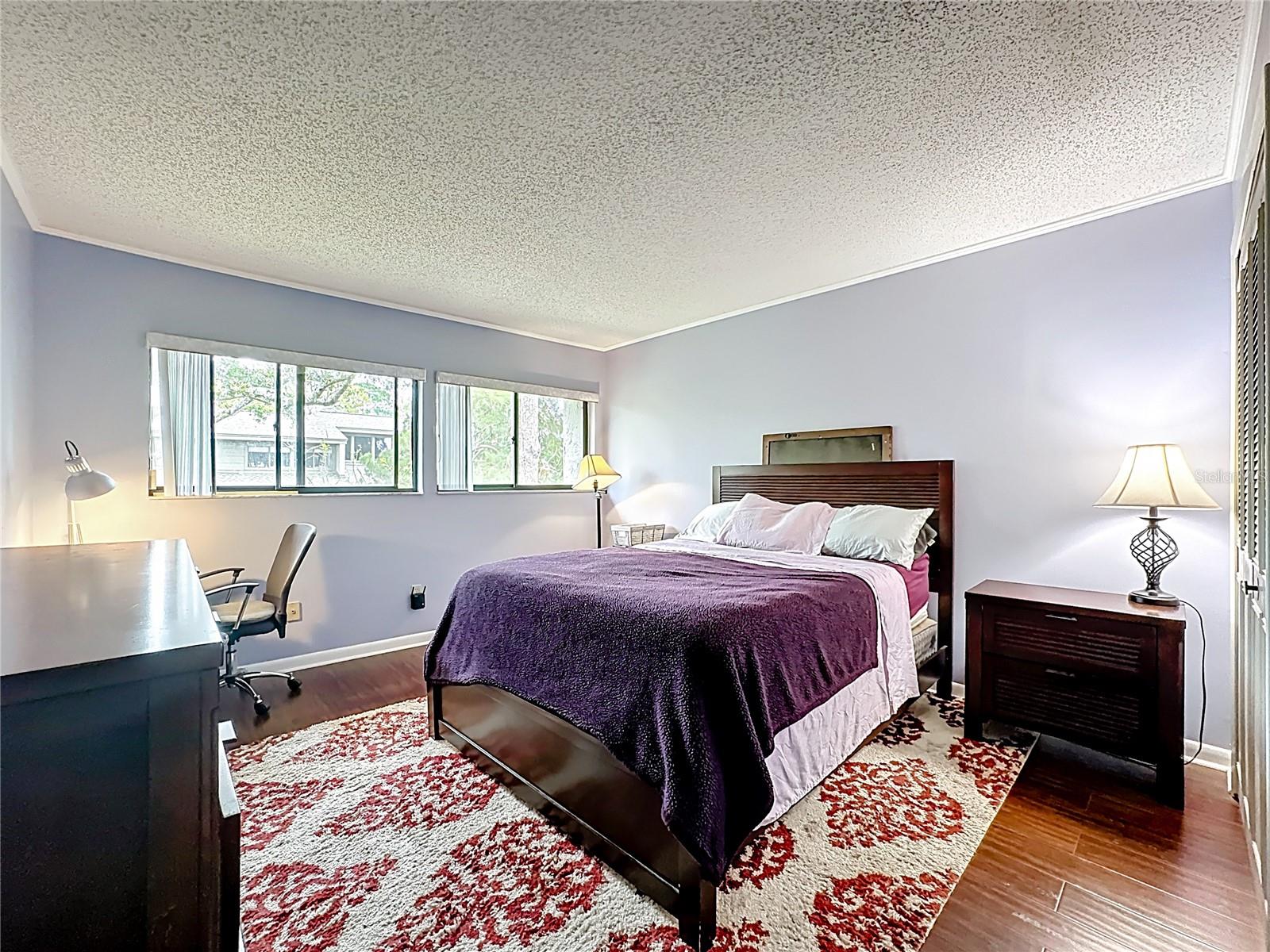 Listing photo id 23 for 139 Carolwood Boulevard