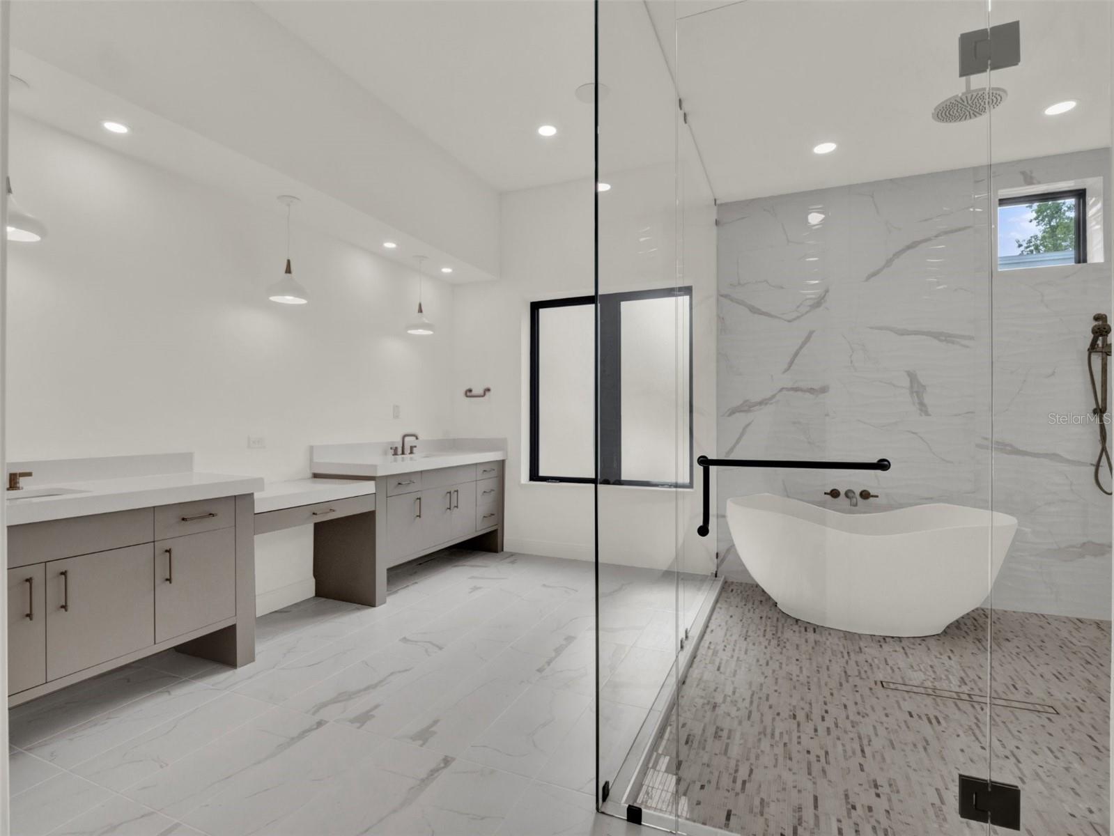 Image 49 of 100 For 7615 12th Circle