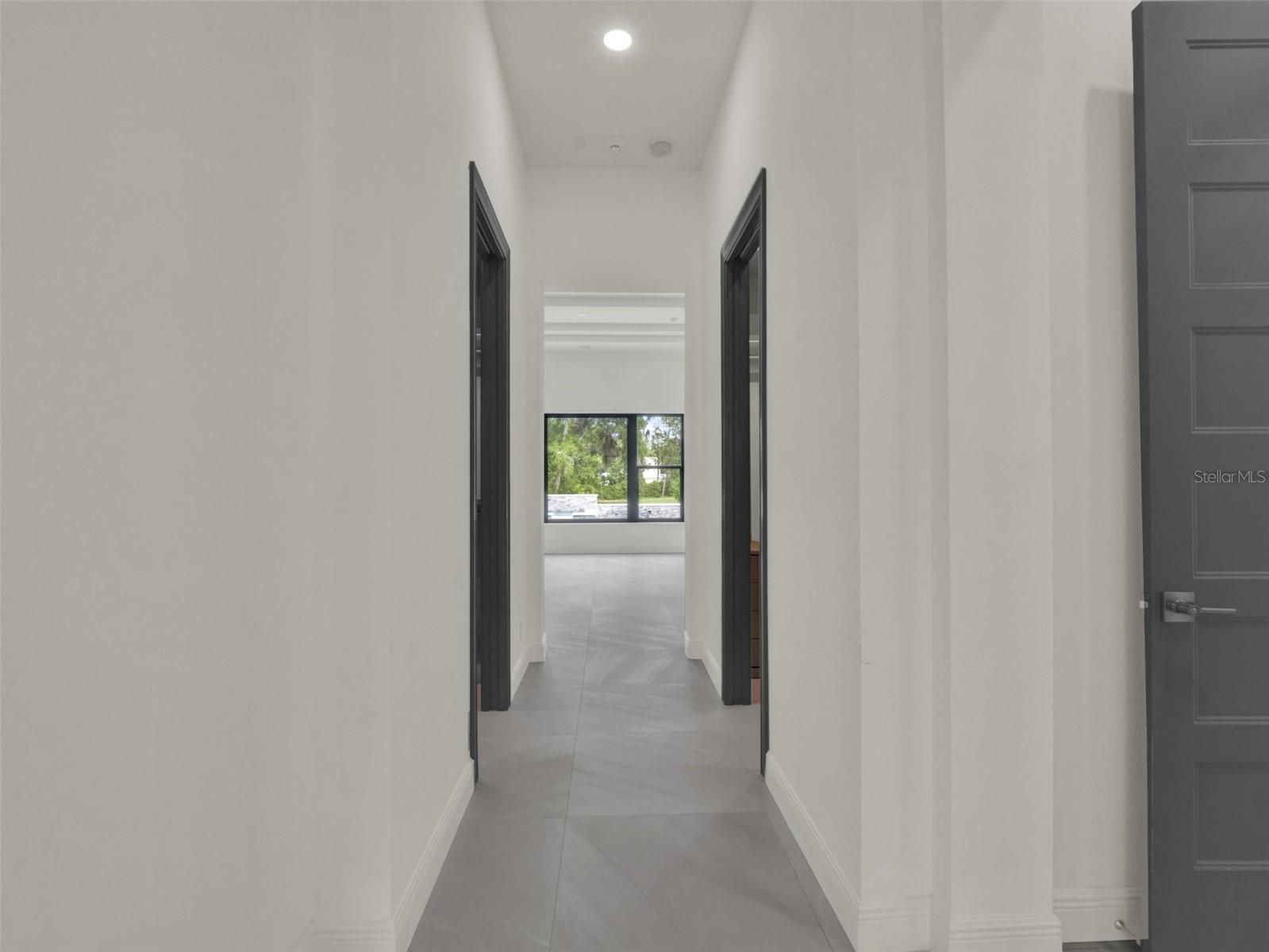 Image 52 of 100 For 7615 12th Circle