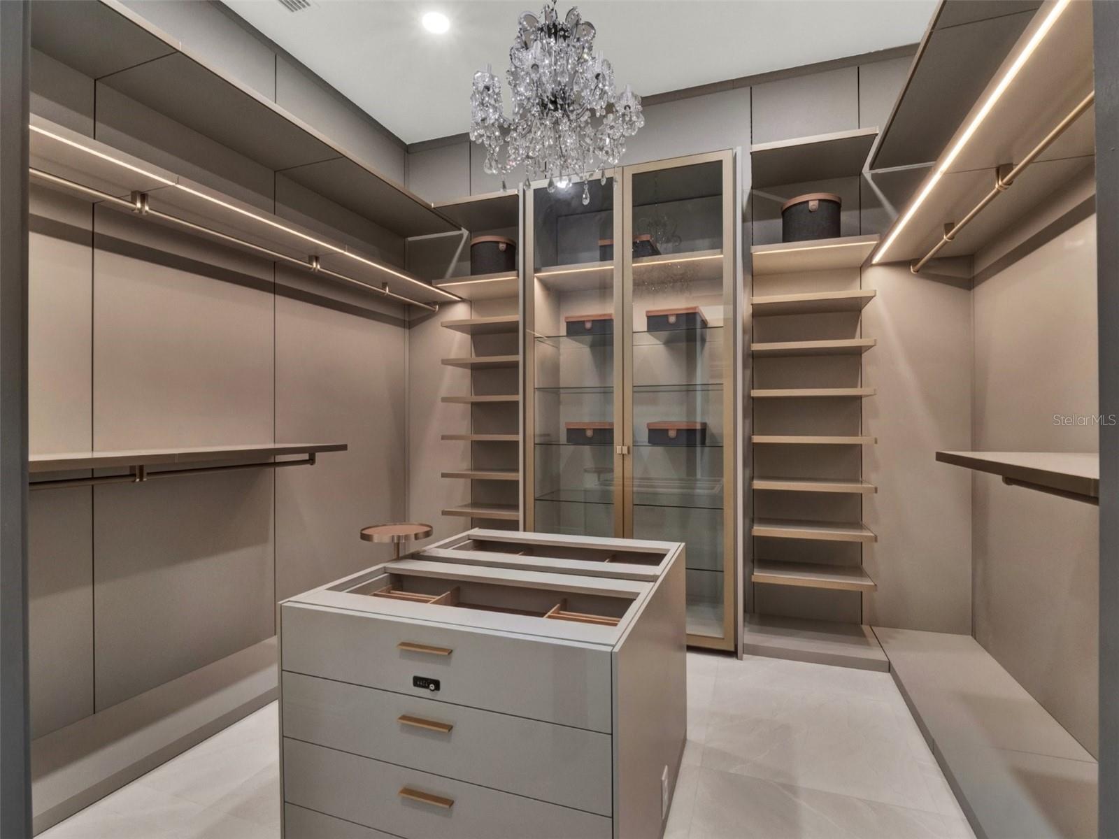 Image 53 of 100 For 7615 12th Circle