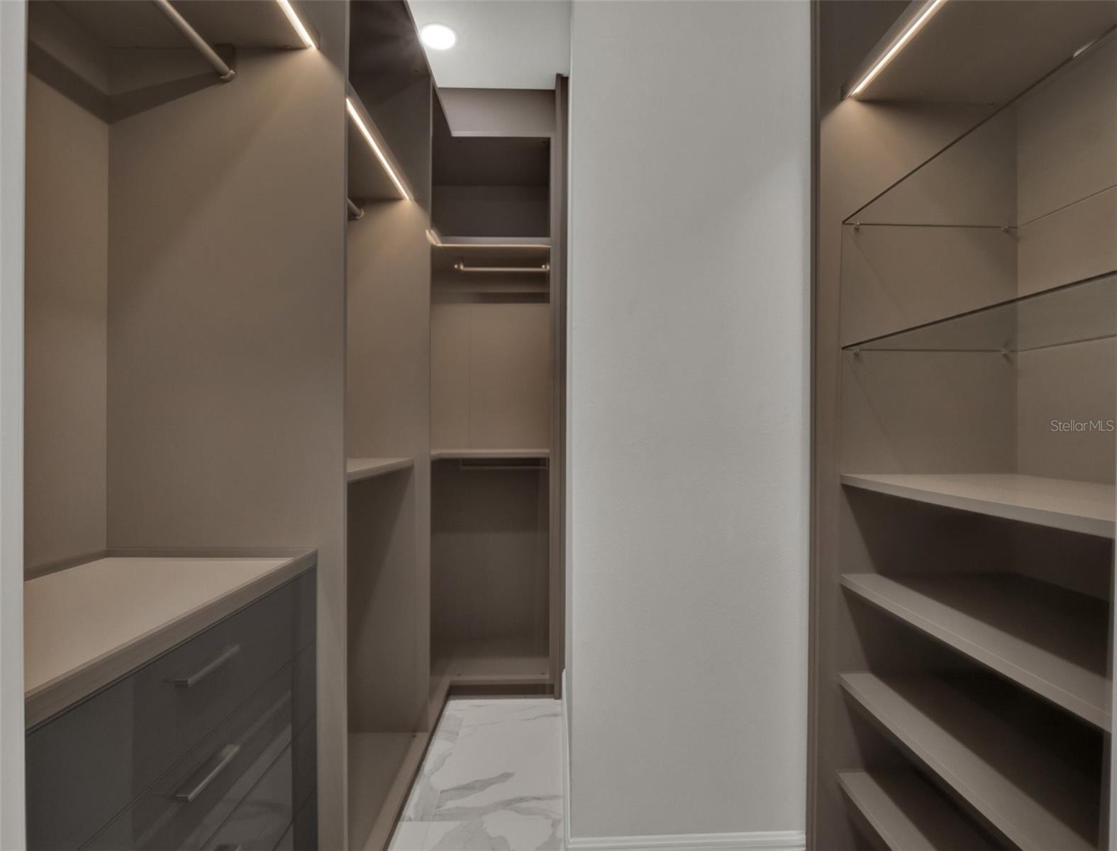 Image 64 of 100 For 7615 12th Circle