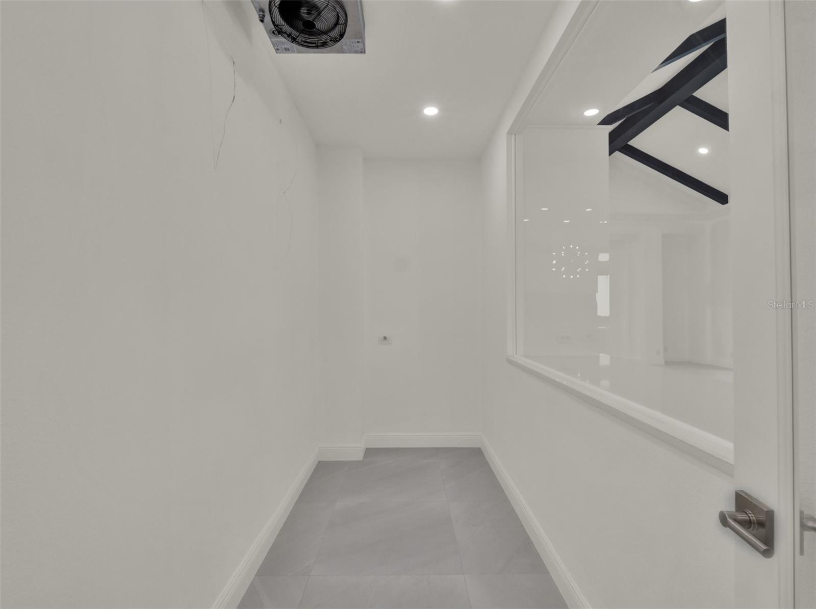 Image 70 of 100 For 7615 12th Circle