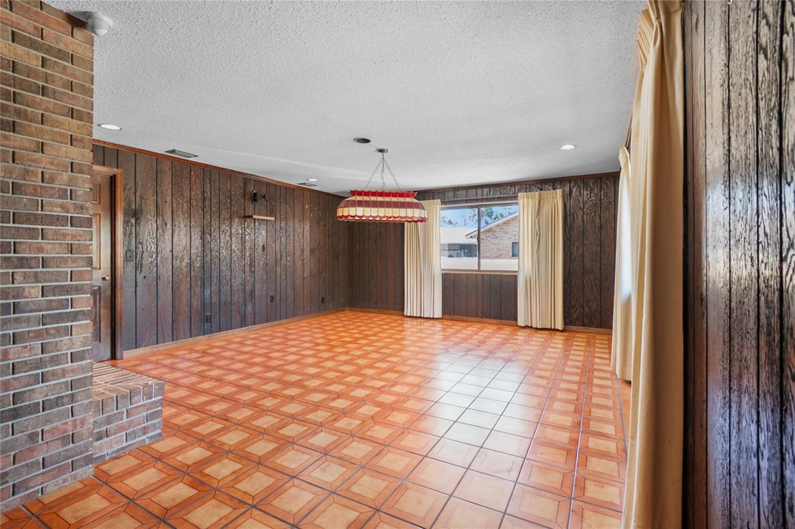 Image 16 of 43 For 330 Sanchez Avenue